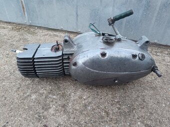 Motor Jawa pionier 05/555 - 4