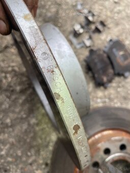 Brzdy golf 5 bosch - 4