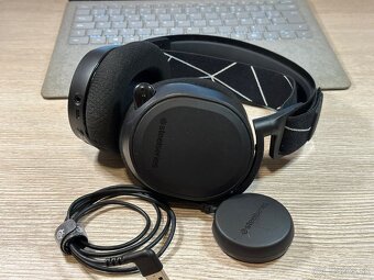 Steelseries Arctis 9 Wireless - 4