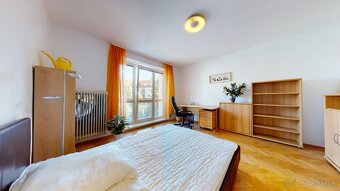 3i. byt 82m, balkón, Záhradnícka ul., 3/5p., výťah, centrum - 4