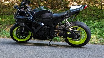 Suzuki Gsxr 600 K9 - 4