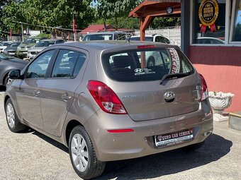 Hyundai i20 1,3i 62kw manuál - 4