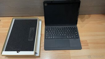 Smart keyboard case with trackpad - 4