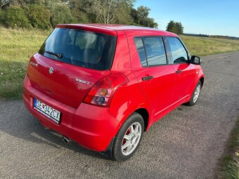 Suzuki Swift - 4