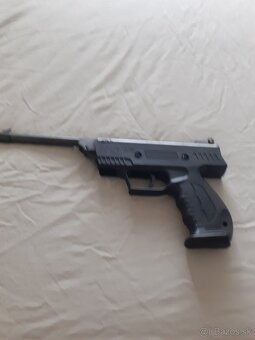 Nova vduchova pistol - 4