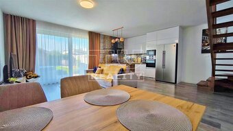 Moderný 4i dom s dvomi kúpeľňami, šatníkom a záhradou –... - 4