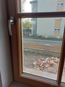 Okná drevohliník Josko s roletami - 4