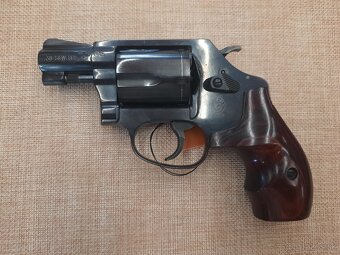 Revolver S&W Lady - 4