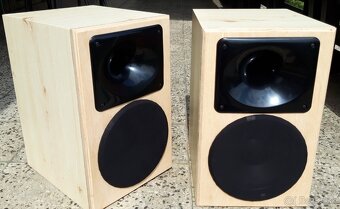 Predám pár UCD 280 - 4