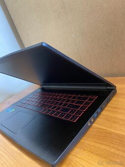 MSI GF63 Thin – RTX 4050 / 16GB RAM – TOP stav + bonusy - 4