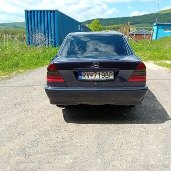 Mercedes-Benz W202 - 4