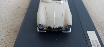 Predám model Maserati 1500 GT Fantuzzi Spider 1:43 MATRIX - 4