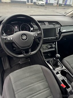 Predám Volkswagen Touran R-line 2016 2.0 TDi - 4