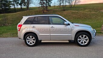 Suzuki Grand Vitara 3.2 V6 (171 kW) 20 Jahre Edition - 4