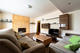 Na predaj priestranný 3 – izb. byt, 71 m2, loggia, Nováčany - 4