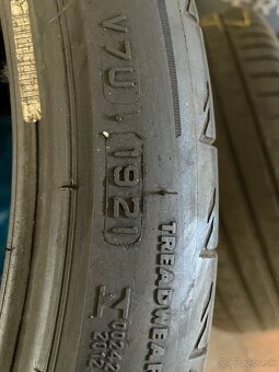 Predám Bridgestone potenza S005 235/35 R19 91Y - 4