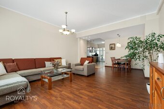 Príjemný tichý byt s terasou v historickom centre mesta - 4