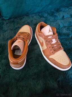 Nike Air Jordan 1 Low SE tenisky - 4