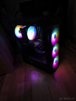 Ryzen 5 1500x, rx 580 8gb, 16gb ram - 4