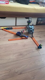 Predám Hot wheels dráhy - 4