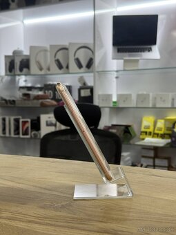 iPhone 8 Gold 64GB - 4