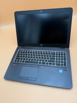 Notebook HP ZBook i5-6200U / 8GB RAM / SSD + HDD - 4