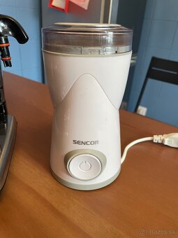 Predám pákový kávovar Delonghi - 4