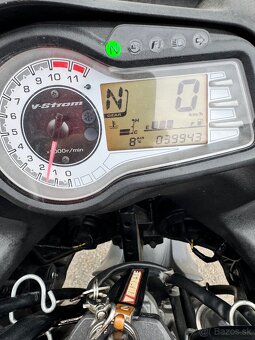 Suzuki v-strom dl650 - 4