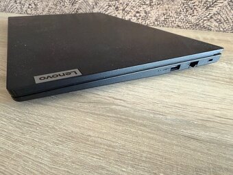 Lenovo V15 G5 - 4