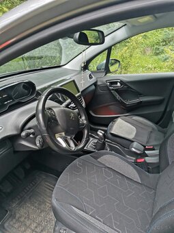Peugeot 2008 - 4