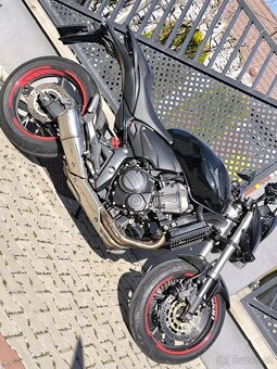 Predam Hondu Hornet CB 600F - 4