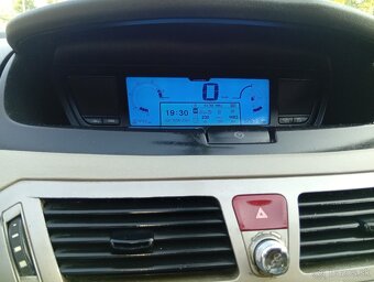 Predám Citroen.C4 - 4