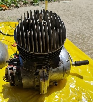 Motor + dynamo + karburátor + kabeláž - JAWA ČZ 175 / 356 - 4