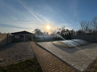 Unikátny 4 izbový rodinný dom pri jazere, kompletne zariaden - 4