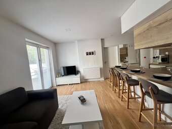 Predám 3 Izb byt v centre mesta Komárno - 4