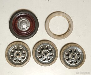 Starý kočík, kolieska, blatníky - 4