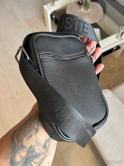 Taska cez rameno Lacoste - 4