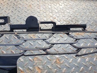 PREDAM PREDNU MASKU TOYOTA COROLLA GR SPORT - 4