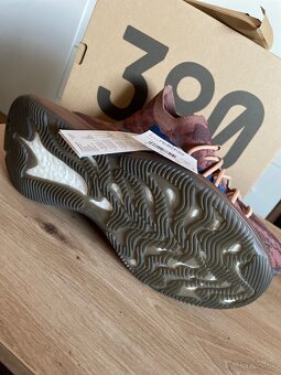 Adidas YEEZY BOOST 380 velkost 42/5 - 4