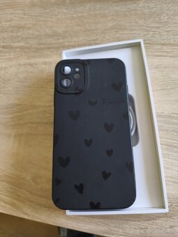 Predám Apple iPhone XR 128 GB - 4