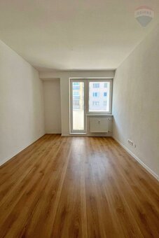 PRENÁJOM: Garsónka 22m², Bratislava-Ružinov II - 4