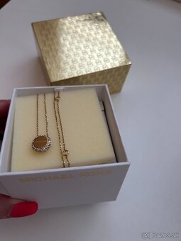 dámsky náhrdelník Michael Kors - 4