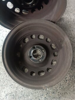Predám plechové disky 6,5X15 Peugeot 308 - 4