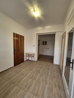 Ponúkame na prenájom bytovú jednotku v rodinnom dome v blízk - 4