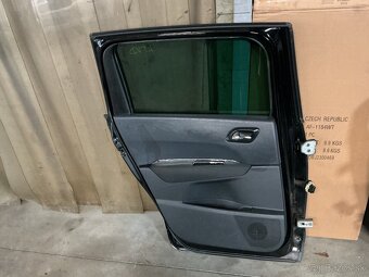 Peugeot 5008 - prodej dveří. - 4