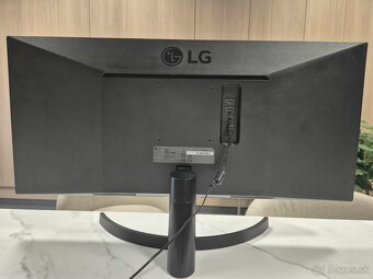 29" LG Ultrawide 29WL500-B - 4