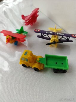 PREDANÉ--Kinder  auticka, lietadlá - 4