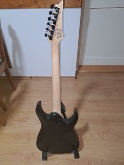 Ponúkam na predaj el.g.IBANEZ RG421 Black flat lavoruká - 4