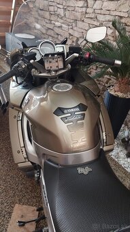 Yamaha FJR 1300 - 4
