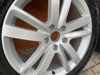 AUDI orig. ALU DISKY 5x130 9jxR20 ET60 4L0601025AJ - 4